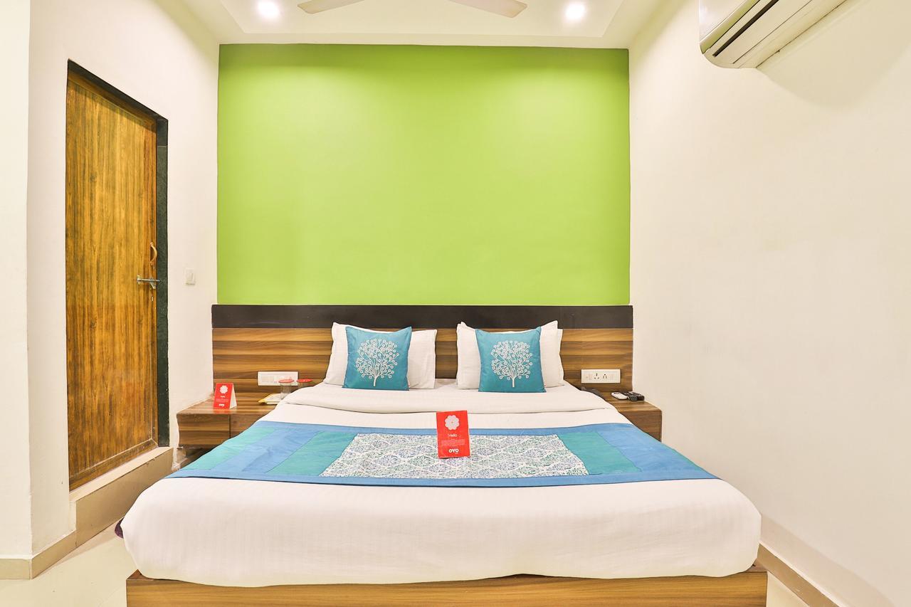 דרמסאלה Oyo 4605 Hotel Aakarsh מראה חיצוני תמונה