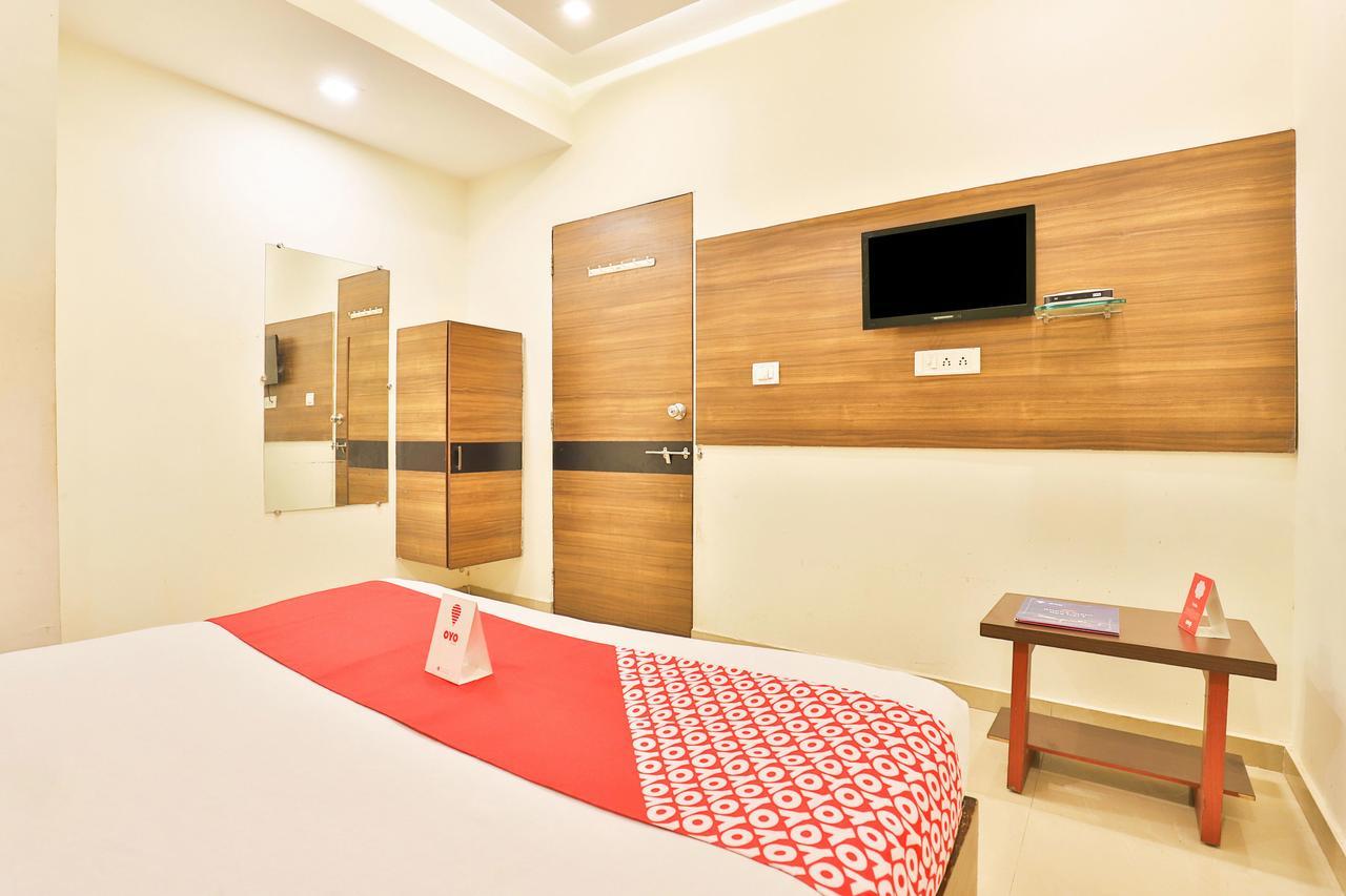 דרמסאלה Oyo 4605 Hotel Aakarsh מראה חיצוני תמונה