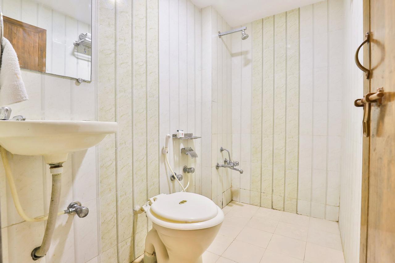 דרמסאלה Oyo 4605 Hotel Aakarsh מראה חיצוני תמונה